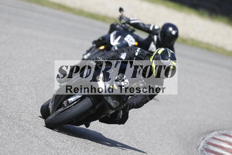 /Archiv-2025/09 22.04.2025 Cornu Master School ADR/rot-rouge/34